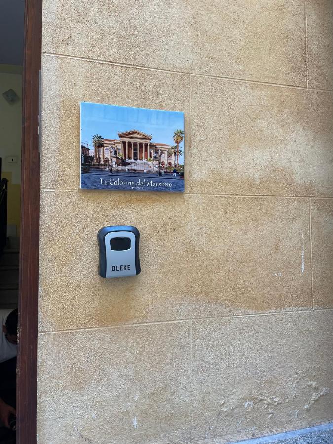 Le Colonne Del Massimo Apartment Palermo Bagian luar foto