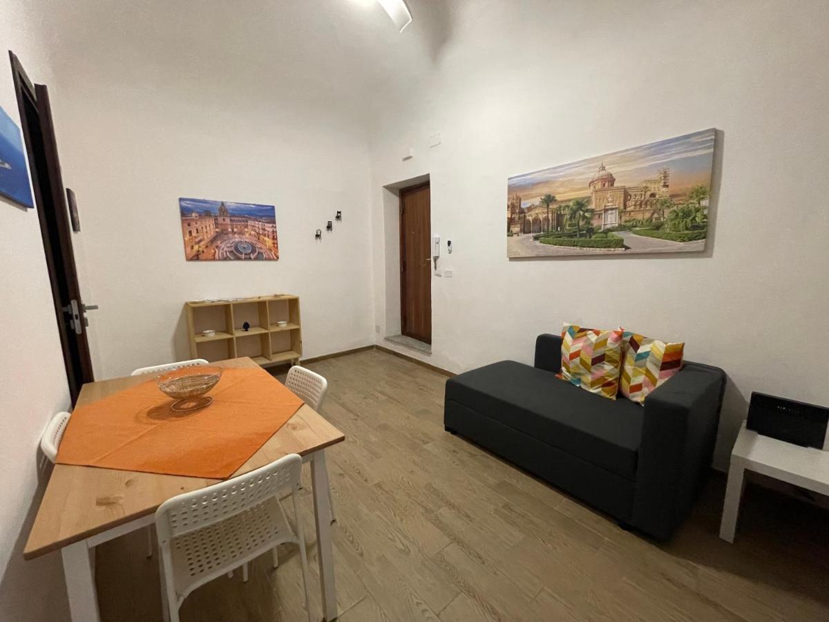 Le Colonne Del Massimo Apartment Palermo Bagian luar foto